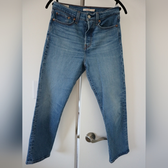 Levi's Denim - Levi's Wedgie Straight size 28
